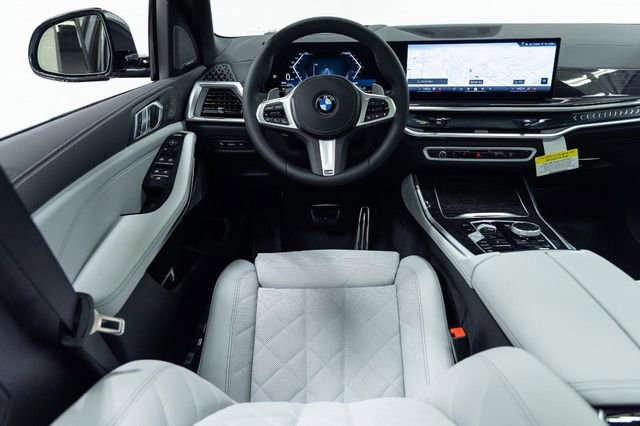New 2026 BMW X5 xDrive40i w/ M Sport Package image 4