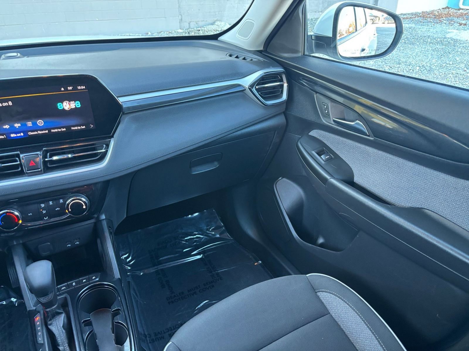 Used 2025 Chevrolet TrailBlazer LT image 31