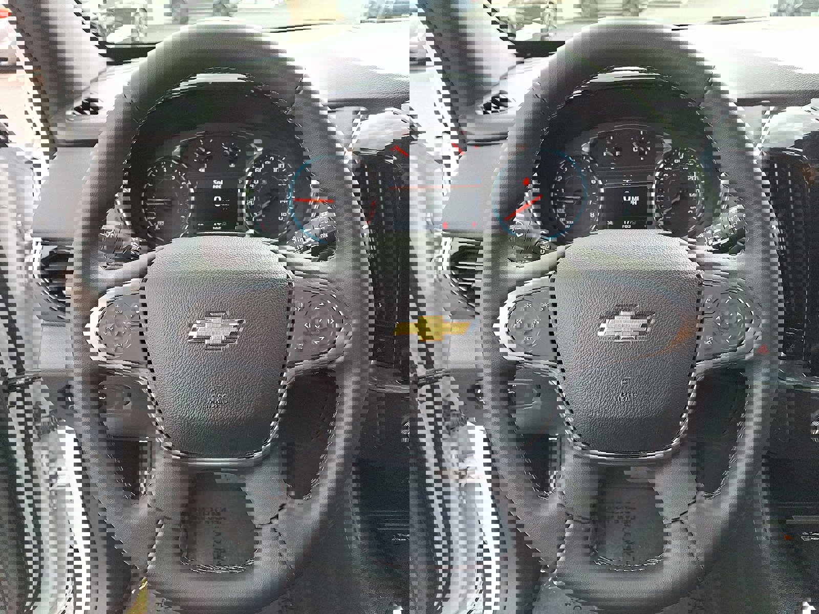 Used 2023 Chevrolet Traverse LT image 19