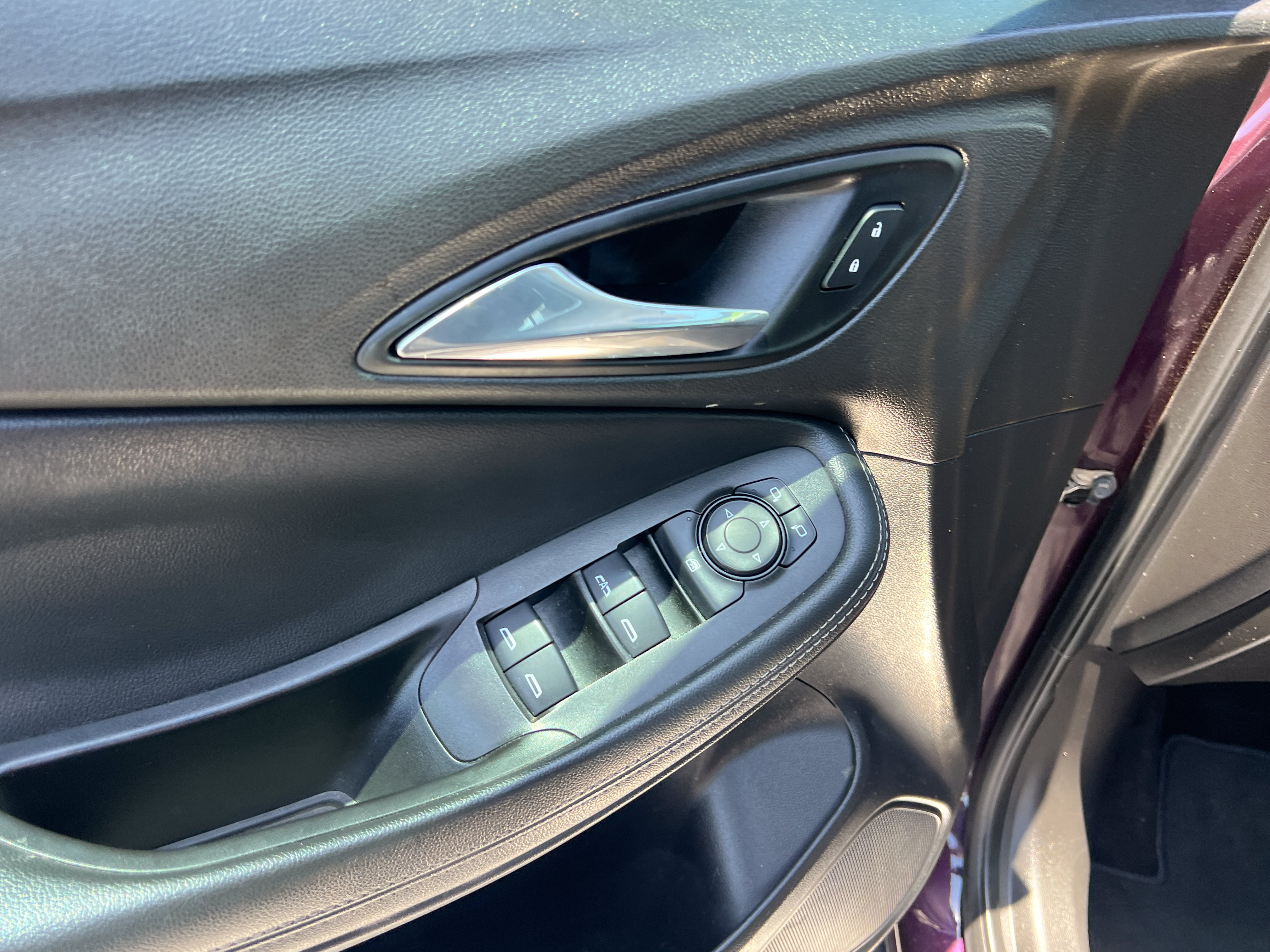Used 2021 Buick Encore GX Preferred FWD image 21