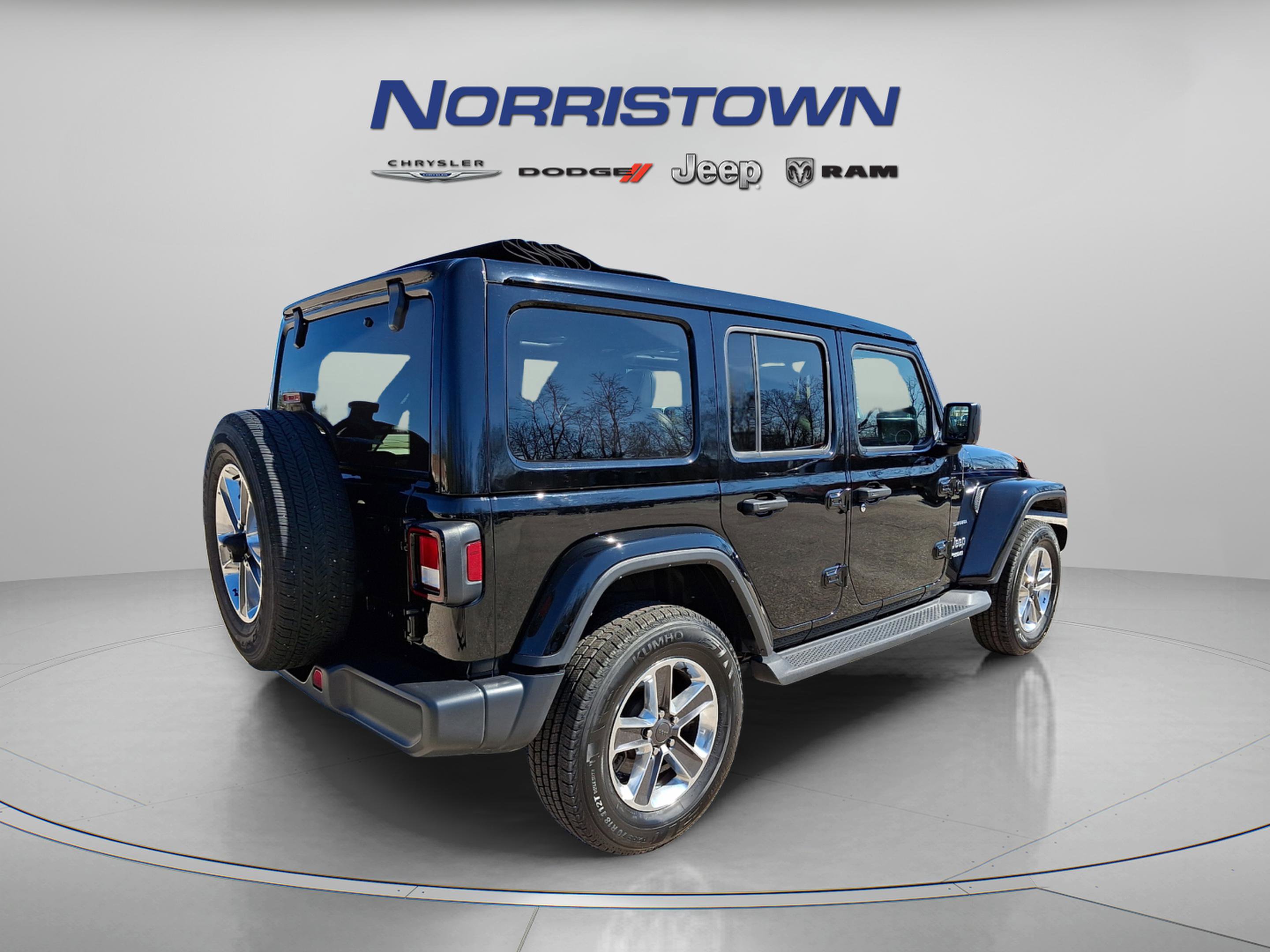 Certified 2022 Jeep Wrangler Unlimited Sahara AWD/4WD image 6