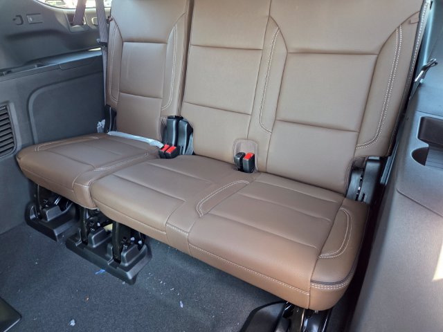 New 2026 Chevrolet Suburban High Country AWD/4WD image 7