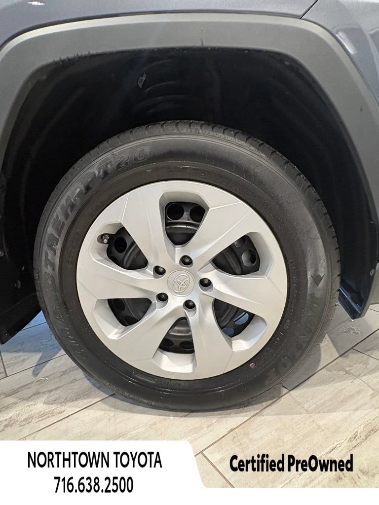 Used 2023 Toyota RAV4 LE AWD/4WD image 13