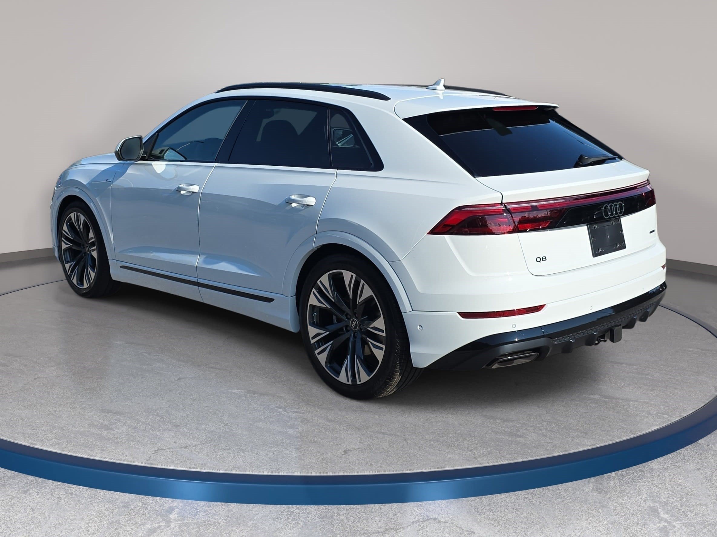 New 2026 Audi Q8 Premium Plus AWD/4WD image 7