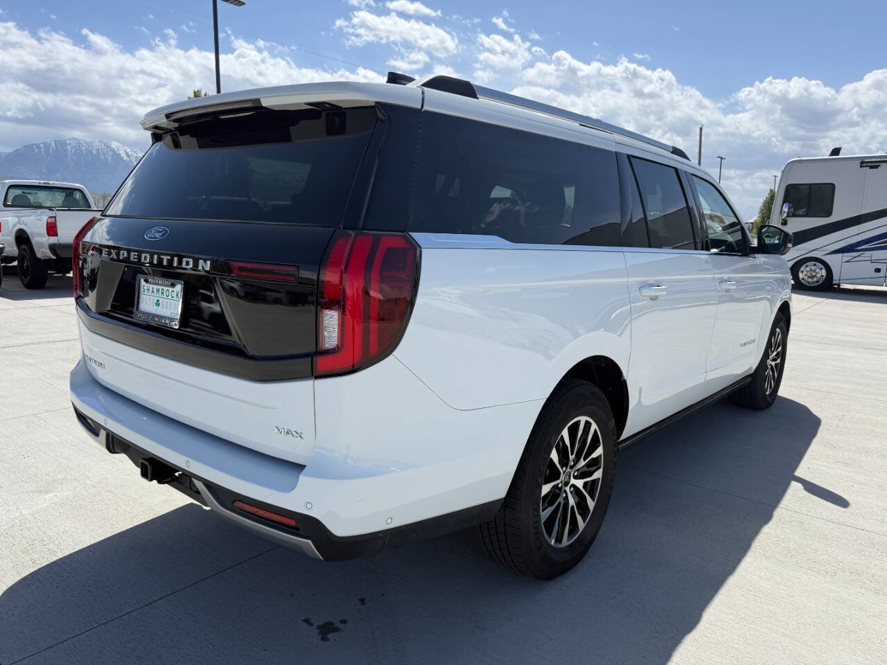 Used 2025 Ford Expedition Max Platinum image 3