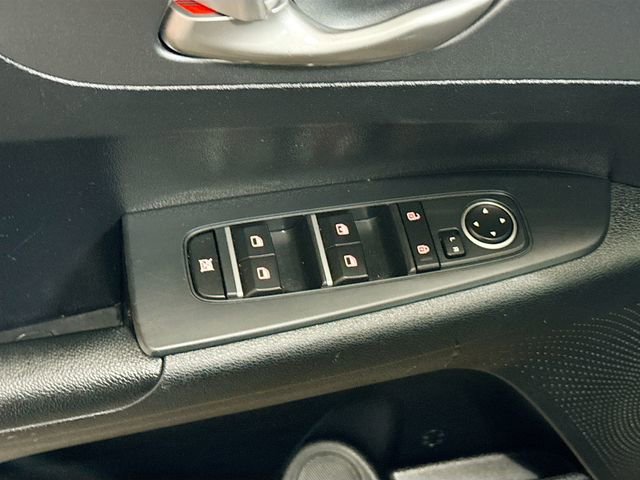 Used 2020 Kia Forte LXS FWD image 16