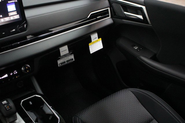 New 2026 Mitsubishi Outlander ES FWD image 22