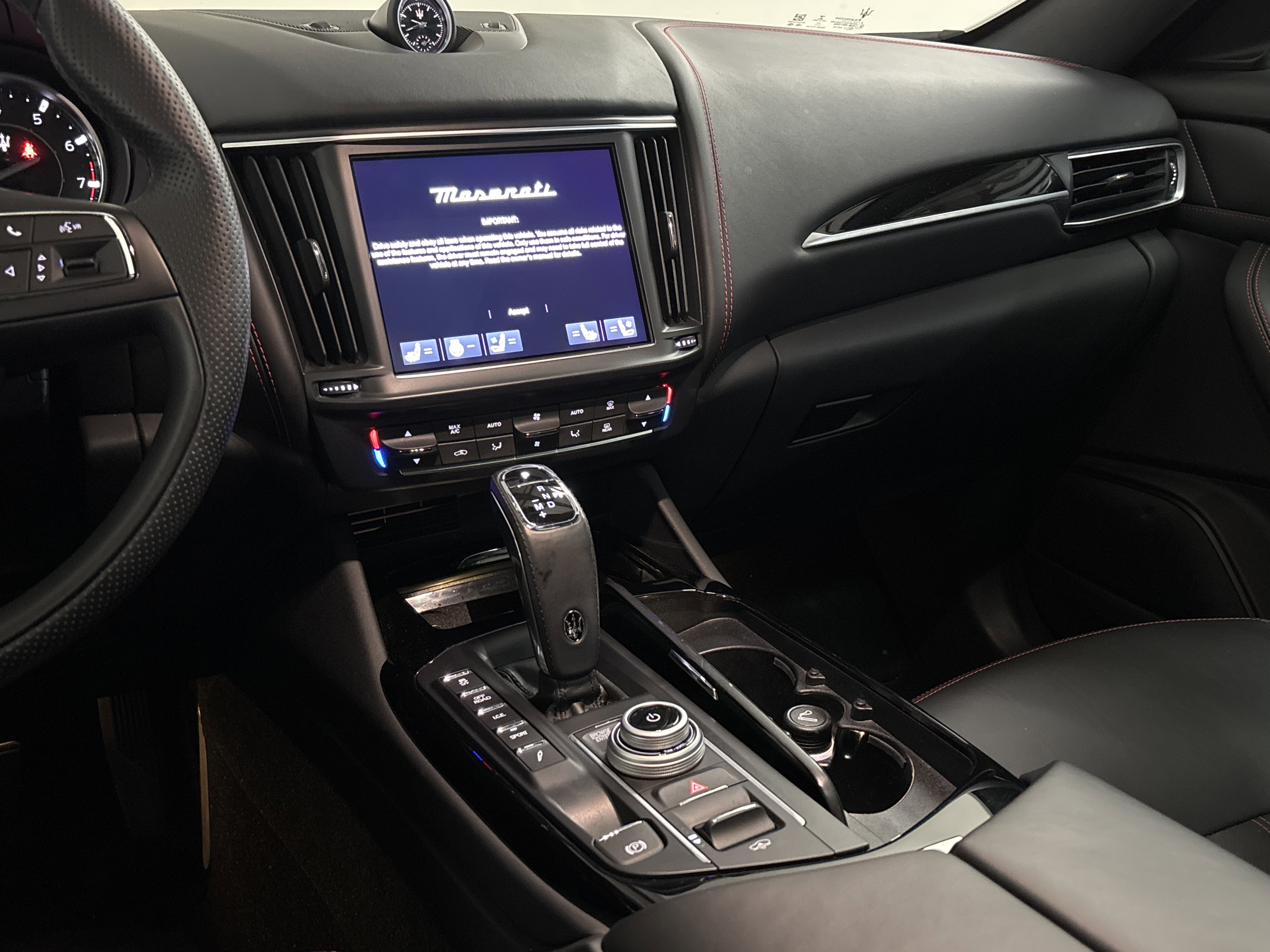 Used 2022 Maserati Levante Modena image 12