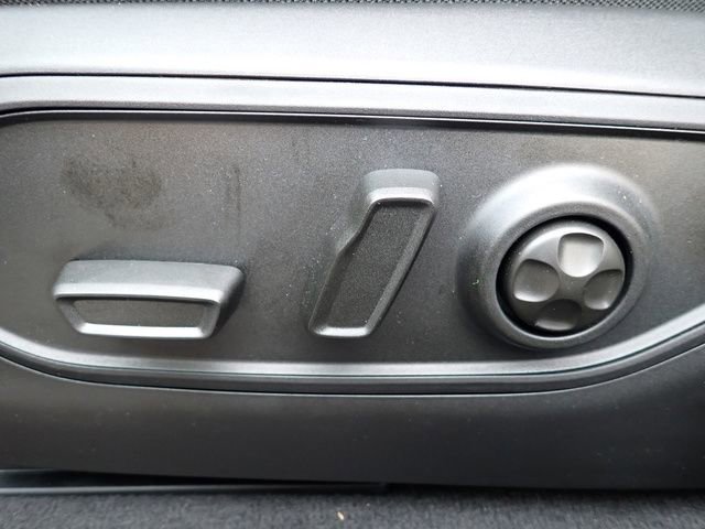 New 2025 Jeep Grand Cherokee Limited w/ Black Appearance Package image 17