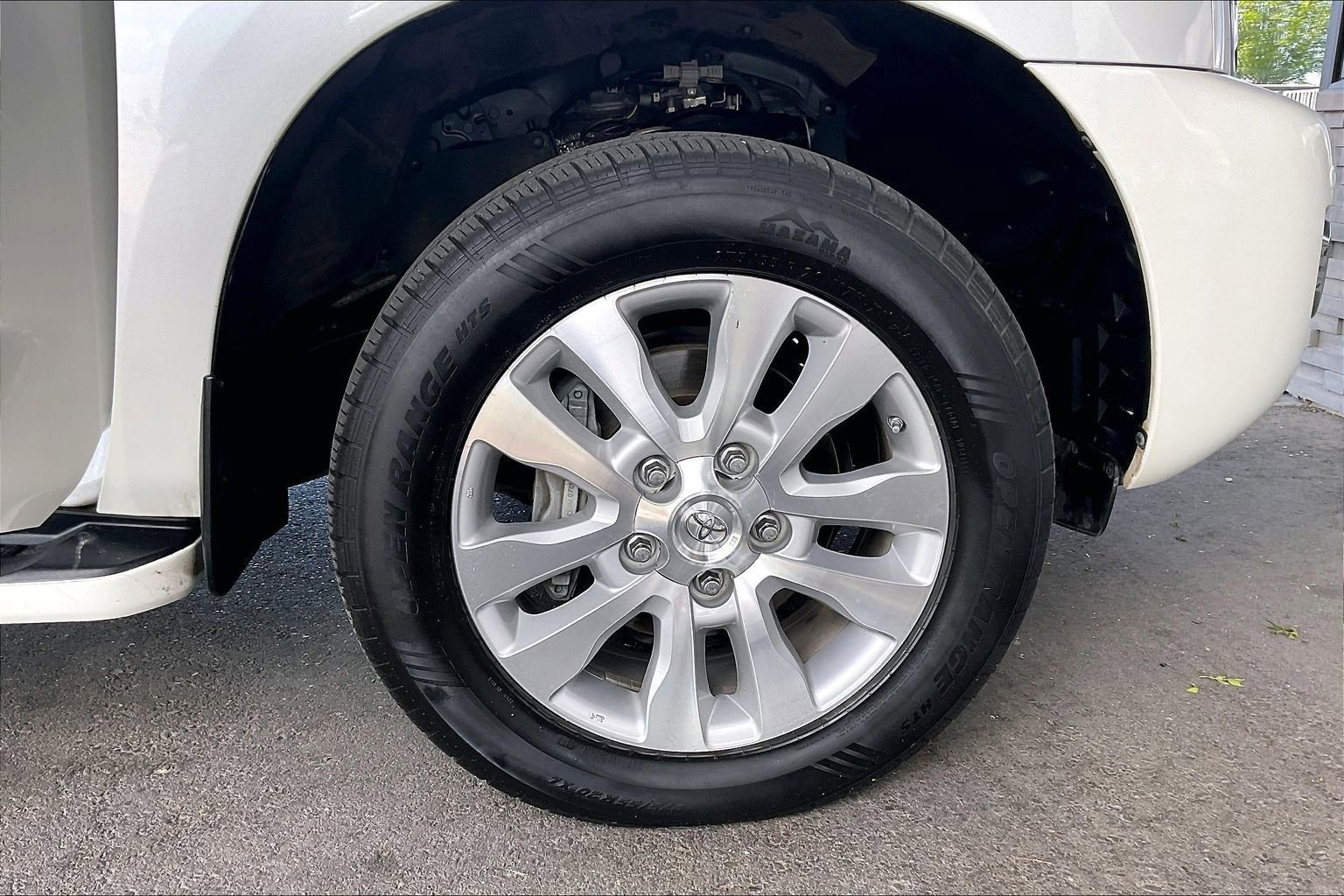 Used 2019 Toyota Sequoia Platinum AWD/4WD image 24