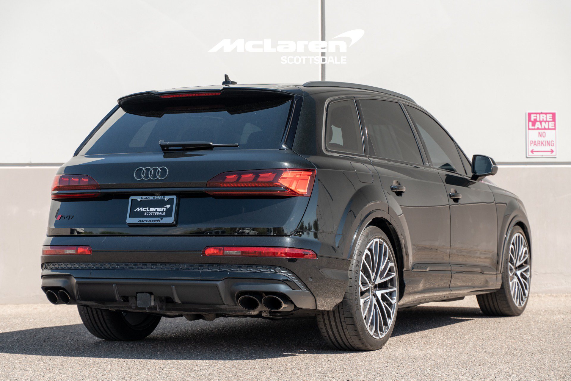 Used 2025 Audi SQ7 Prestige AWD/4WD image 7