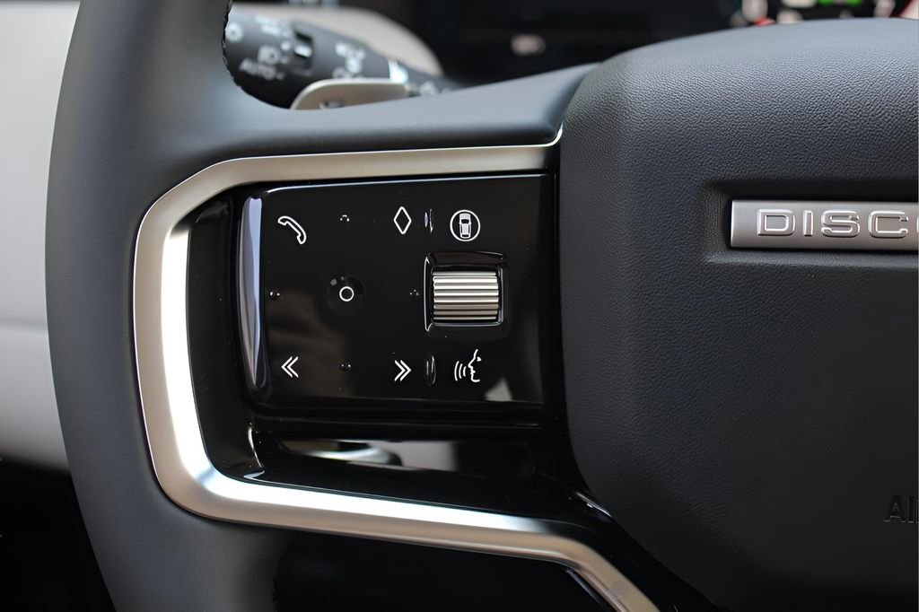 New 2025 Land Rover Discovery Sport S AWD/4WD image 20