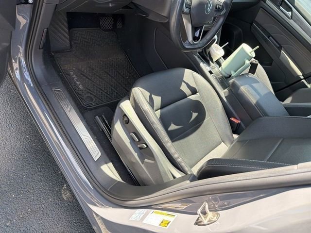 Used 2021 Volkswagen Atlas Cross Sport SE image 7