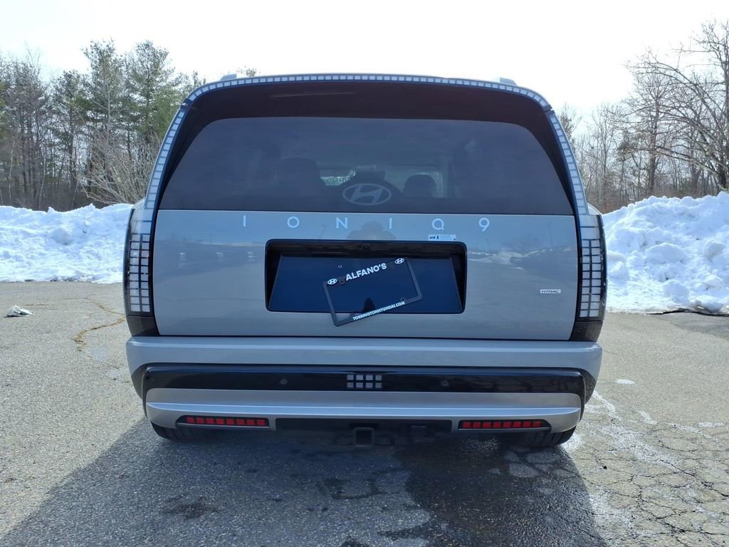 New 2026 Hyundai Ioniq 9 SEL w/ Tow & Go Package image 5