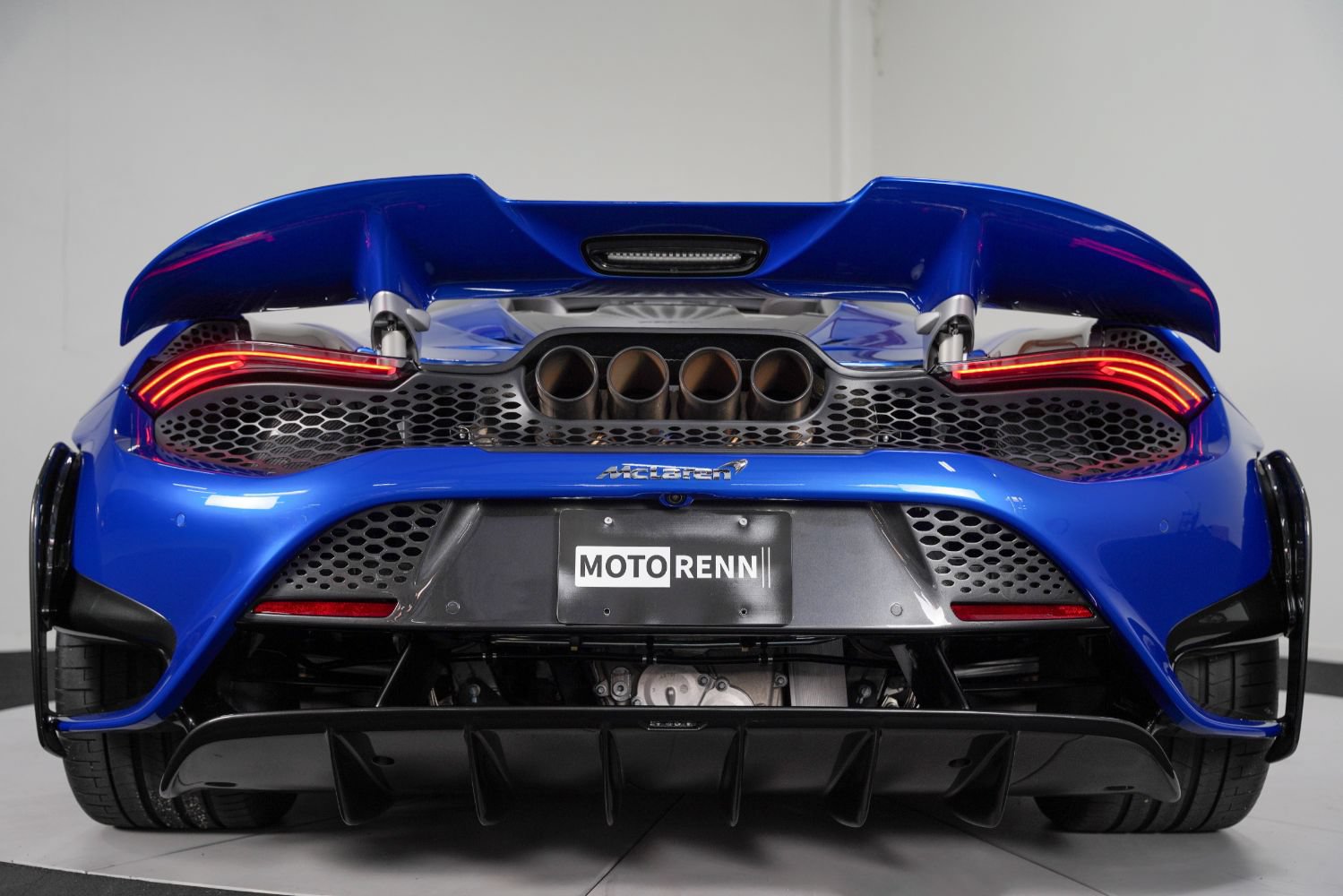 Used 2022 McLaren 765LT RWD image 27