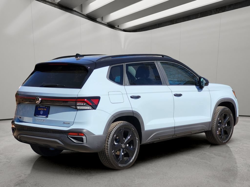 New 2026 Volkswagen Taos SE AWD/4WD image 3