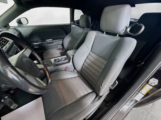 Used 2010 Dodge Challenger R/T RWD image 22