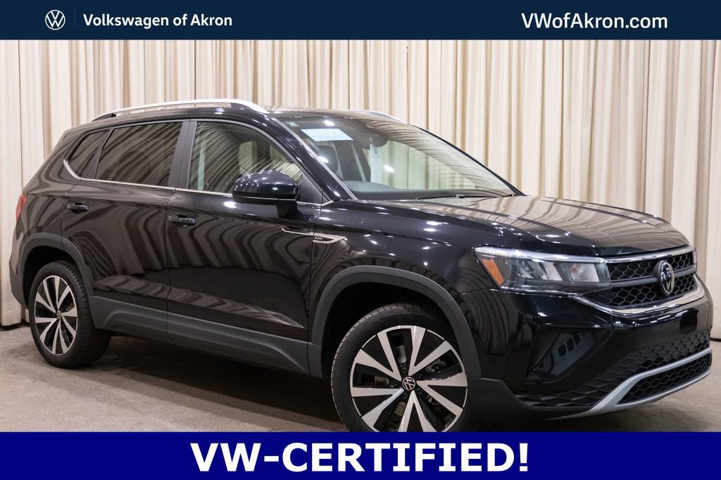 Certified 2023 Volkswagen Taos SE w/ Panoramic Sunroof Package FWD image 1