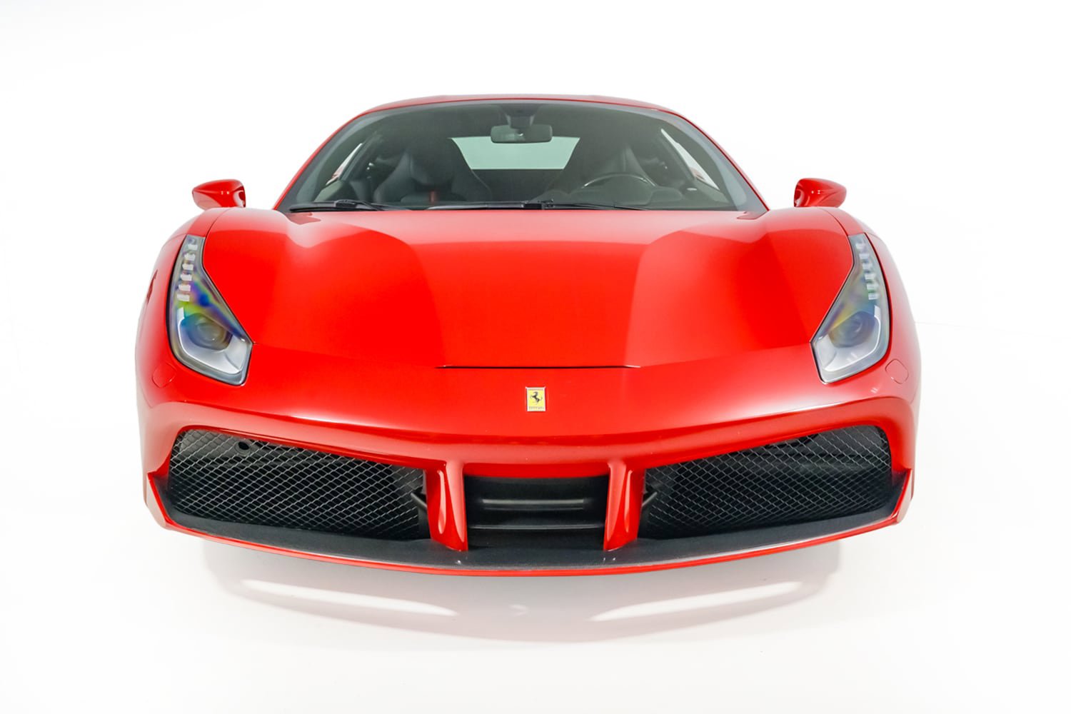 Used 2018 Ferrari 488 GTB RWD image 6