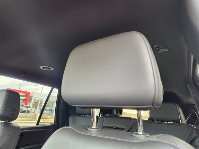 Used 2025 Chevrolet Tahoe LT image 15