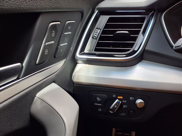 Used 2021 Audi SQ5 Prestige w/ Prestige Package image 21