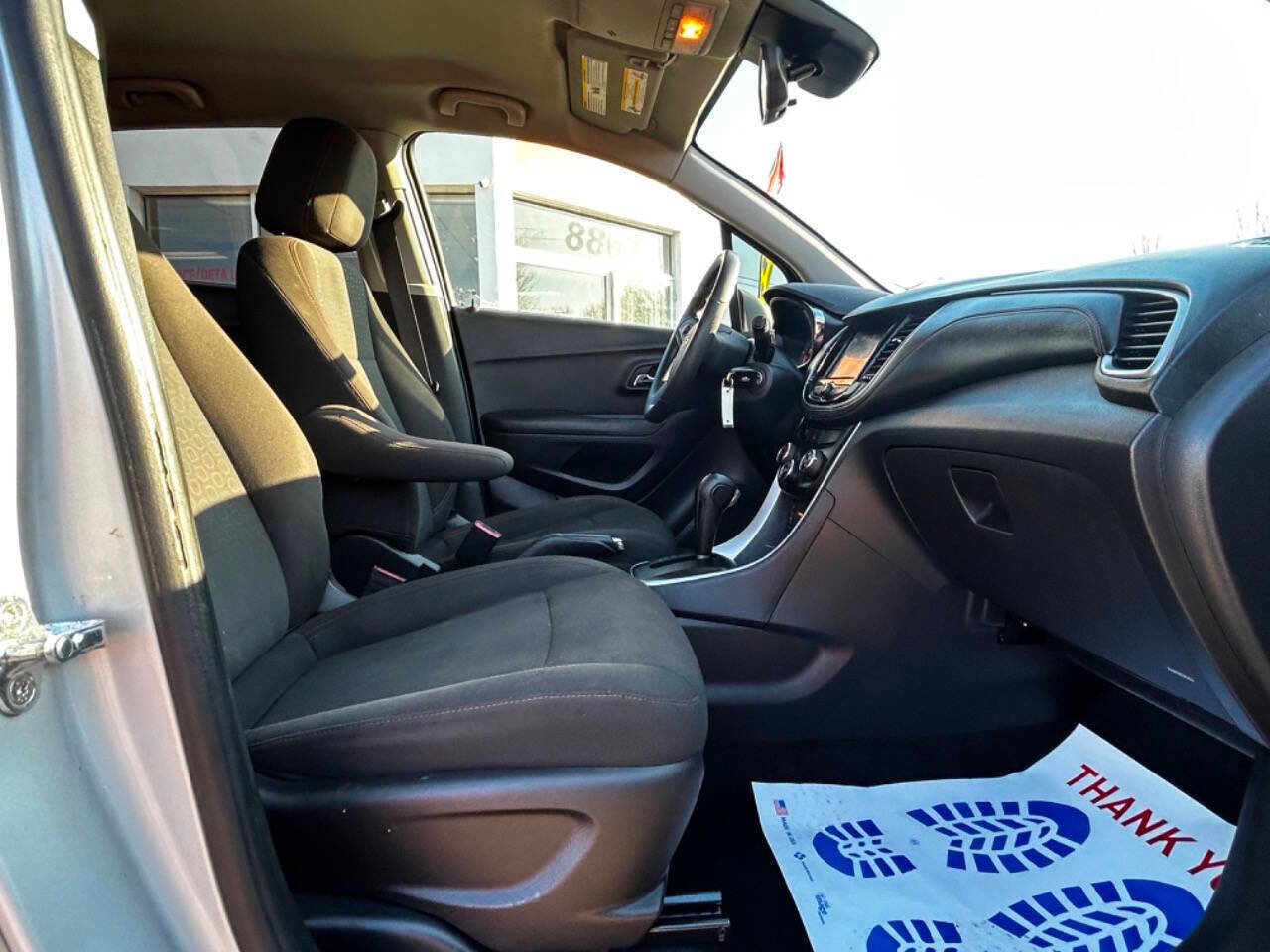 Used 2020 Chevrolet Trax LS w/ Tint and Cruise Package image 27