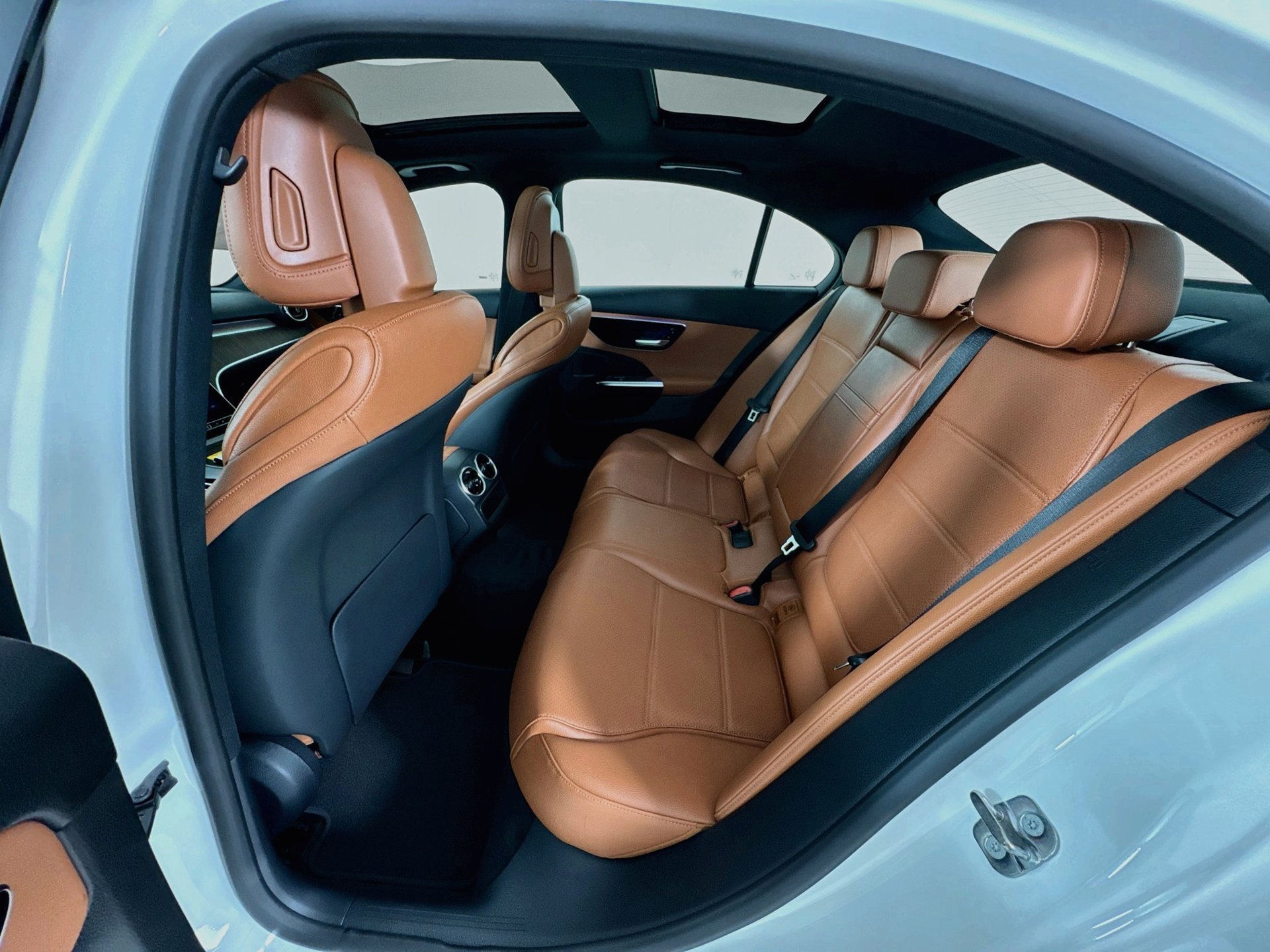 New 2026 Mercedes-Benz C 300 4MATIC Sedan image 26