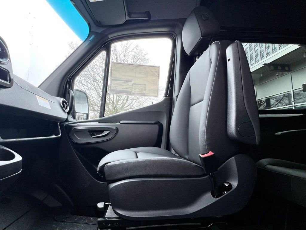 New 2026 Mercedes-Benz Sprinter 2500 image 30
