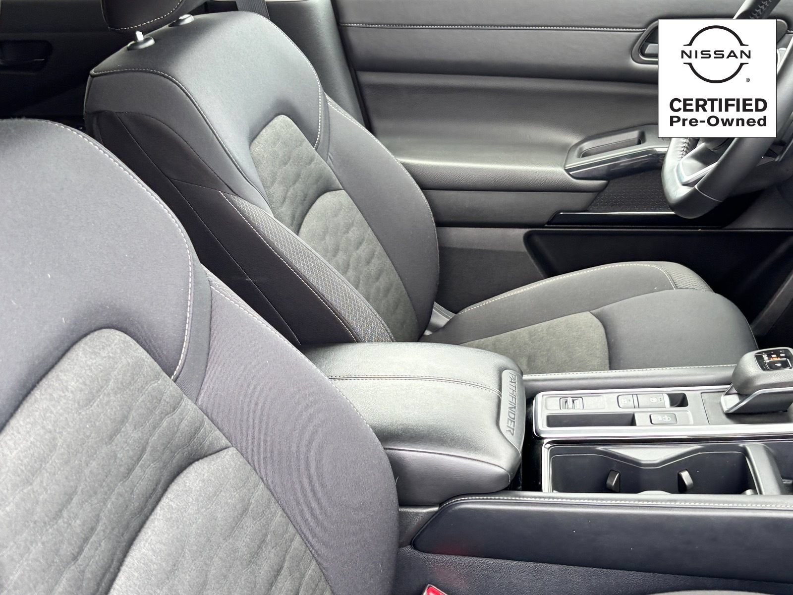 Certified 2025 Nissan Pathfinder SV FWD image 10
