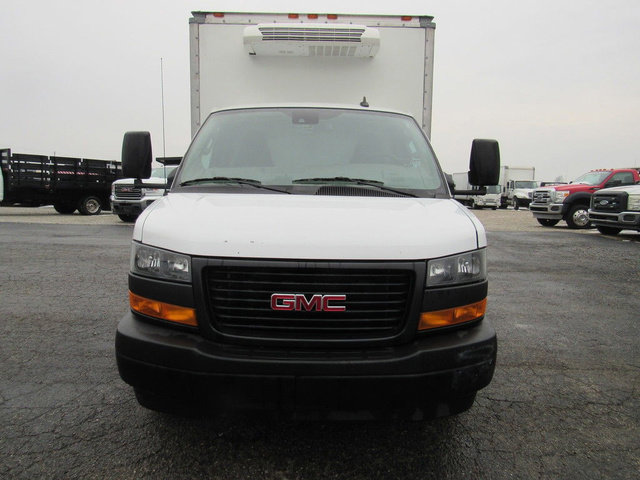 Used 2024 GMC Savana 3500 w/ Power Convenience Package image 8