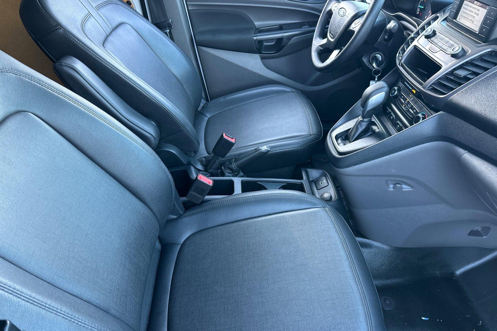 Used 2020 Ford Transit Connect XL image 15
