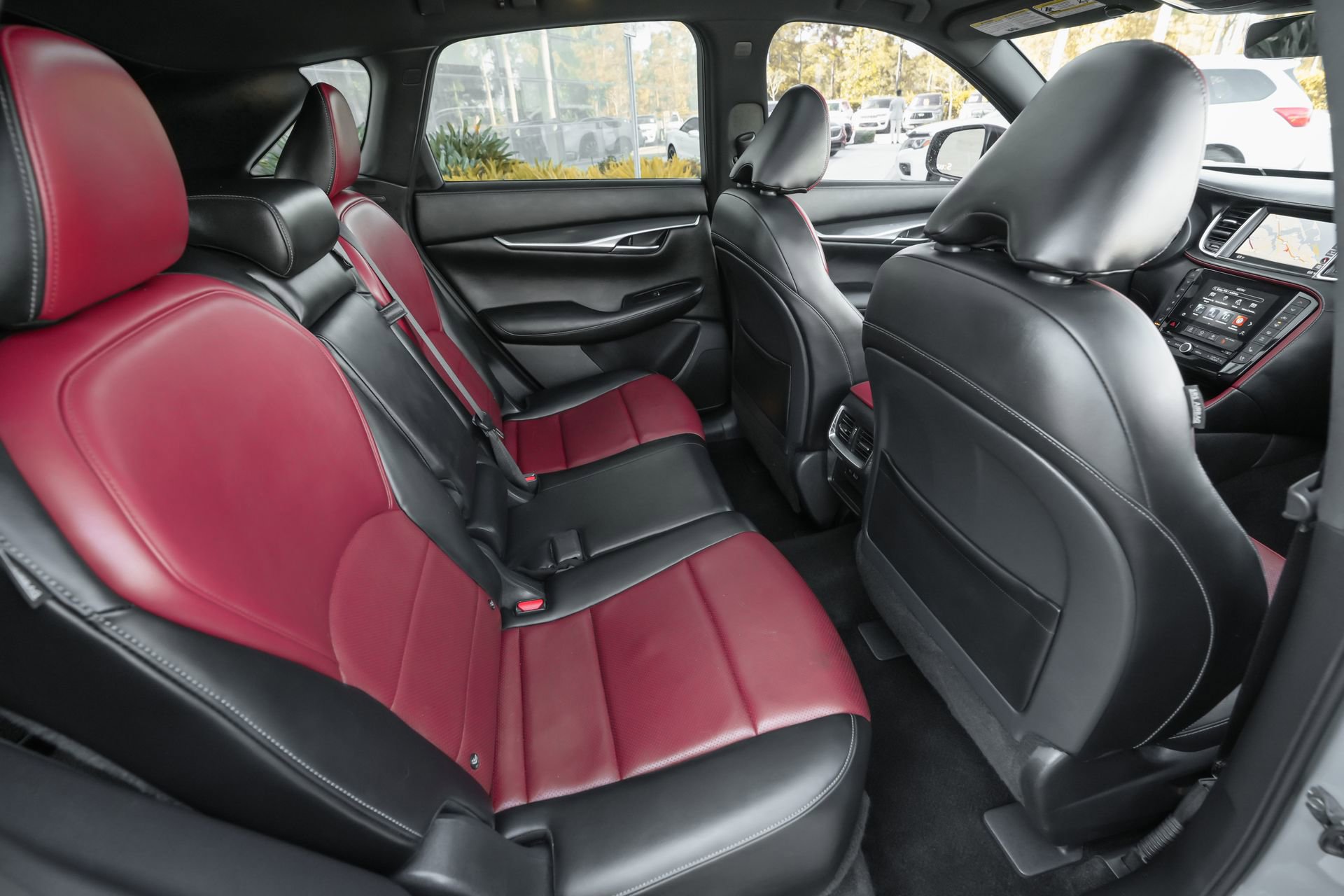 Used 2023 INFINITI QX50 Sport image 35