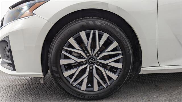 Used 2025 Nissan Altima 2.5 SV image 29