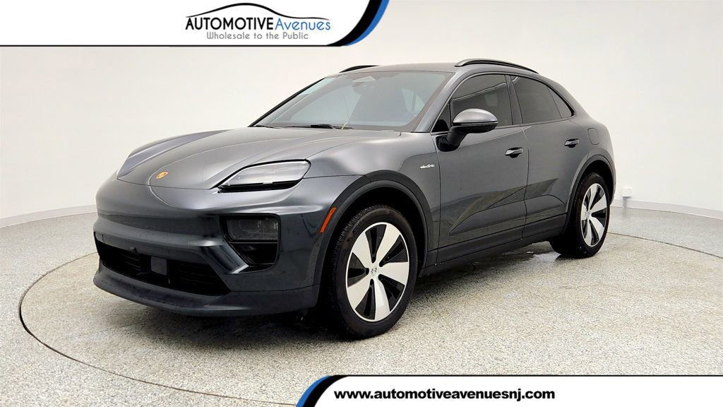 Used 2025 Porsche Macan 4 Electric image 1