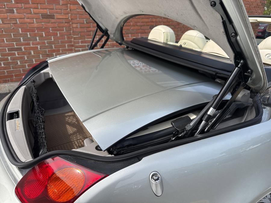 Used 2004 Lexus SC 430 Convertible image 37