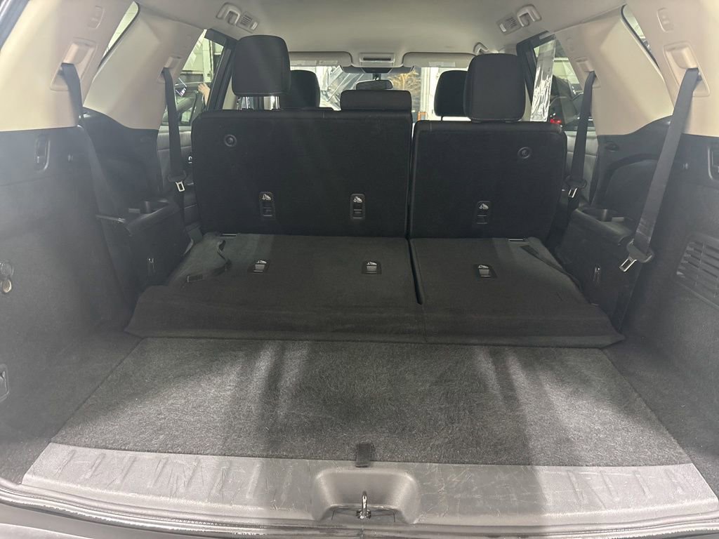 Used 2022 Nissan Pathfinder S image 18