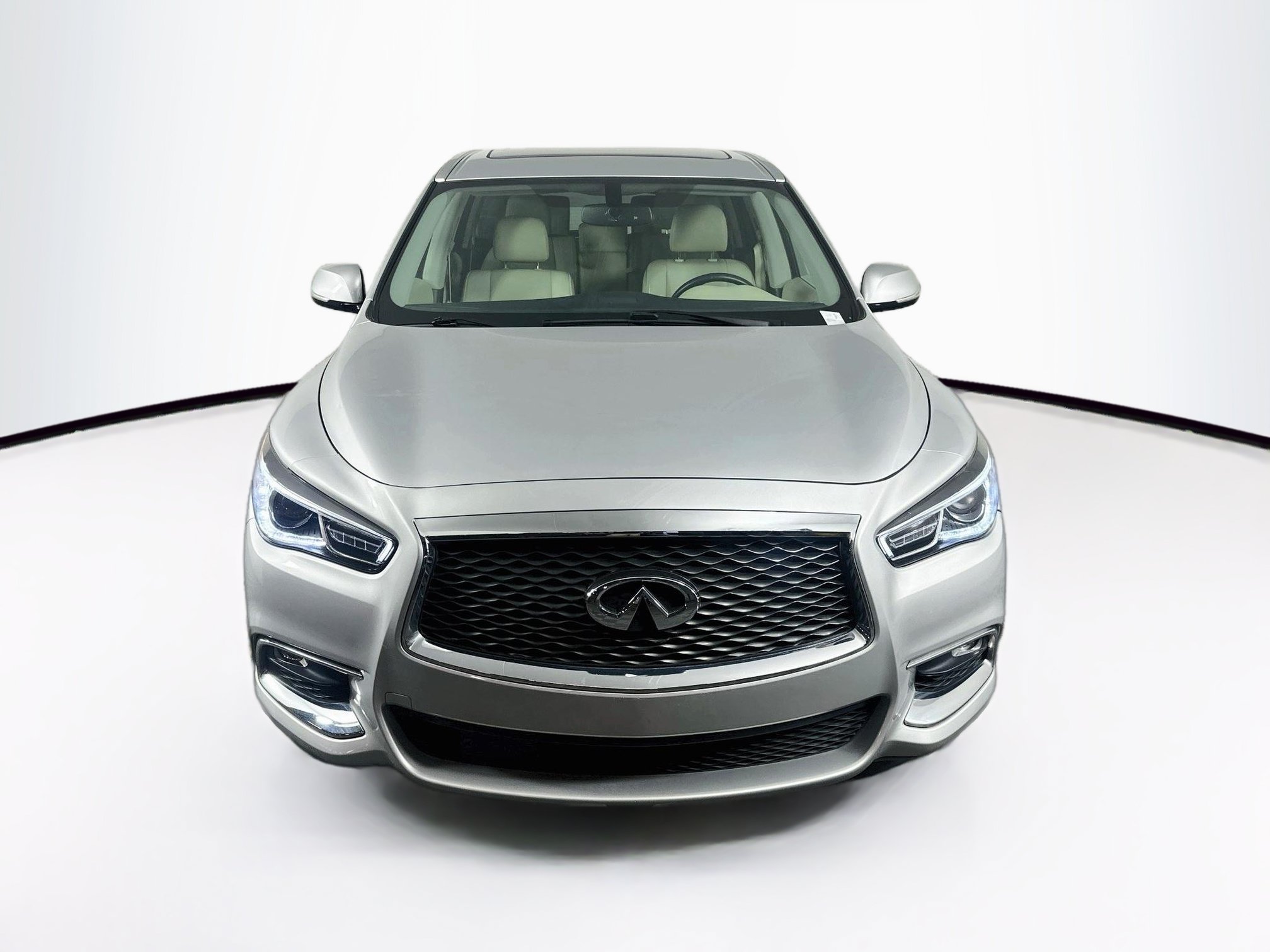 Used 2018 INFINITI QX60 FWD image 2