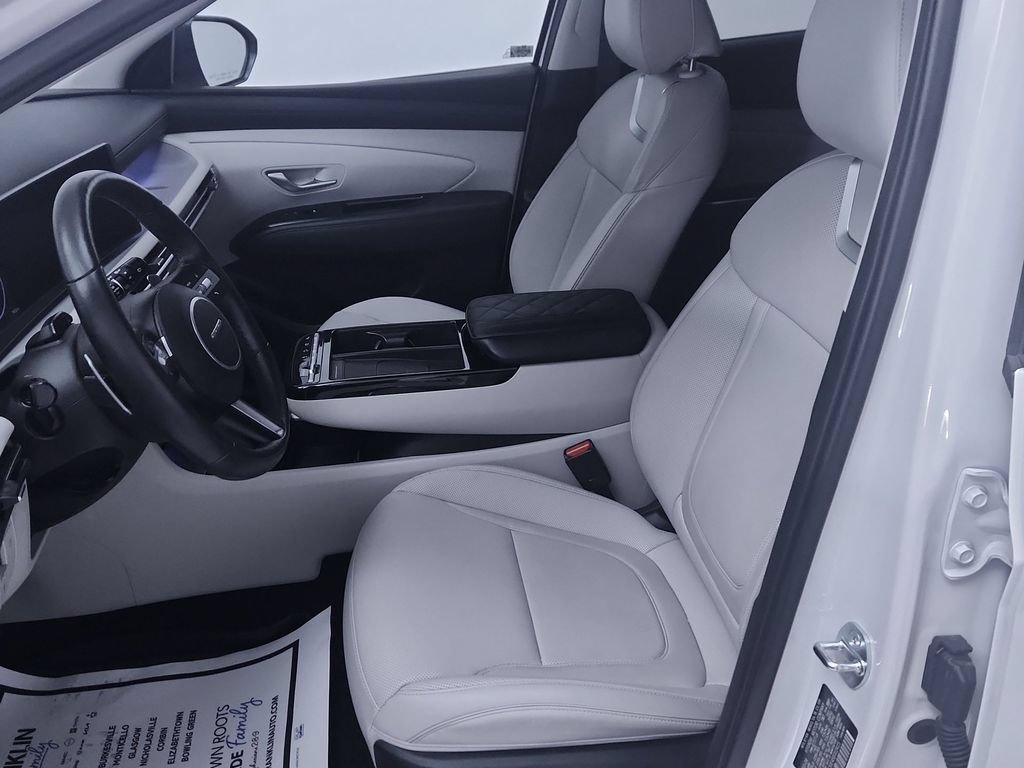 Used 2025 Hyundai Tucson Limited FWD image 11