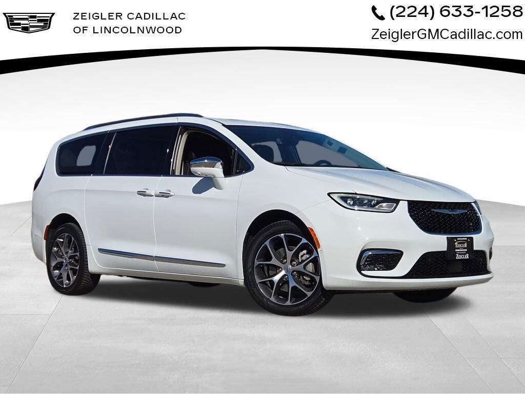 Used 2021 Chrysler Pacifica Limited w/ Uconnect Theater Family Group video 1