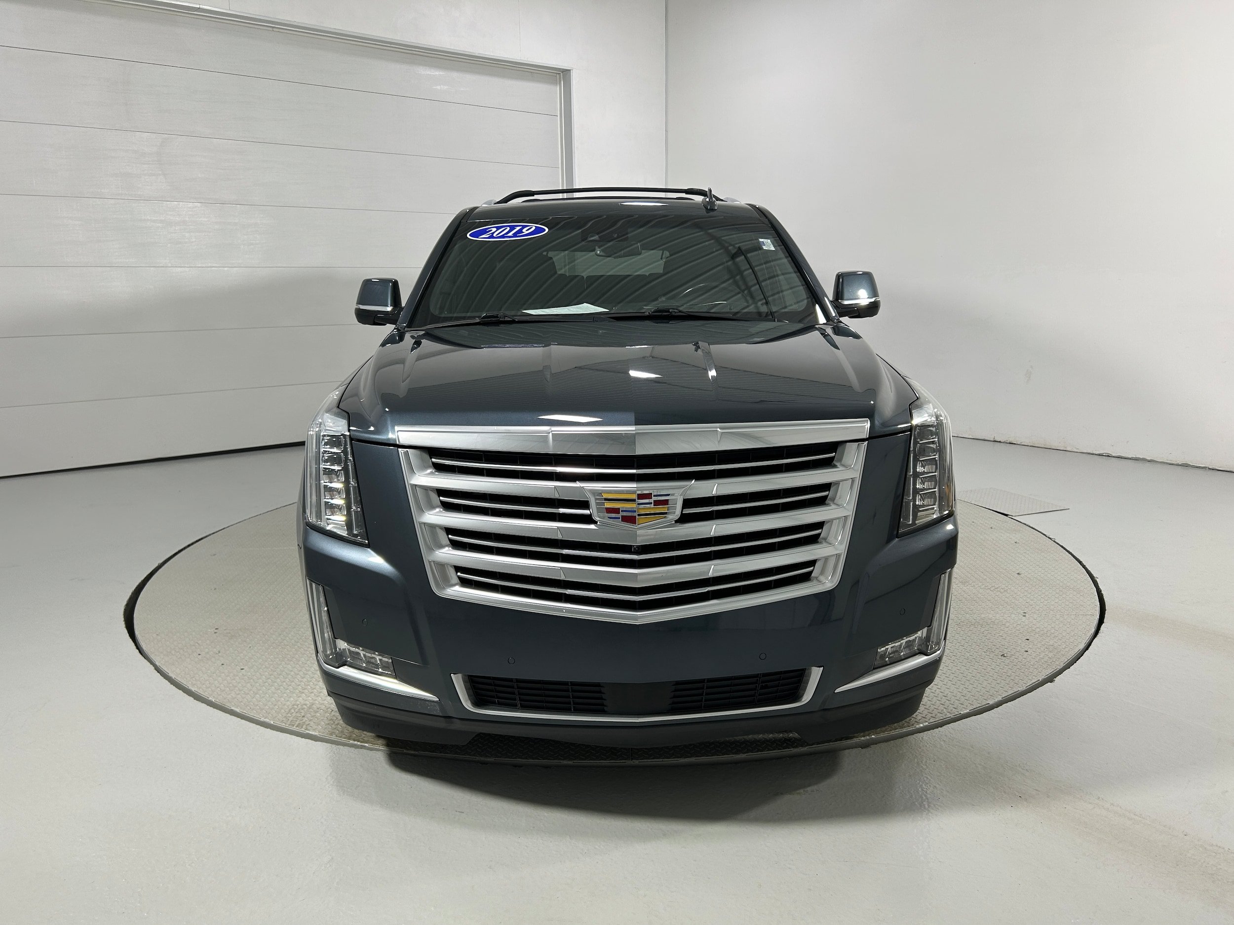 Used 2019 Cadillac Escalade ESV Platinum AWD/4WD image 20