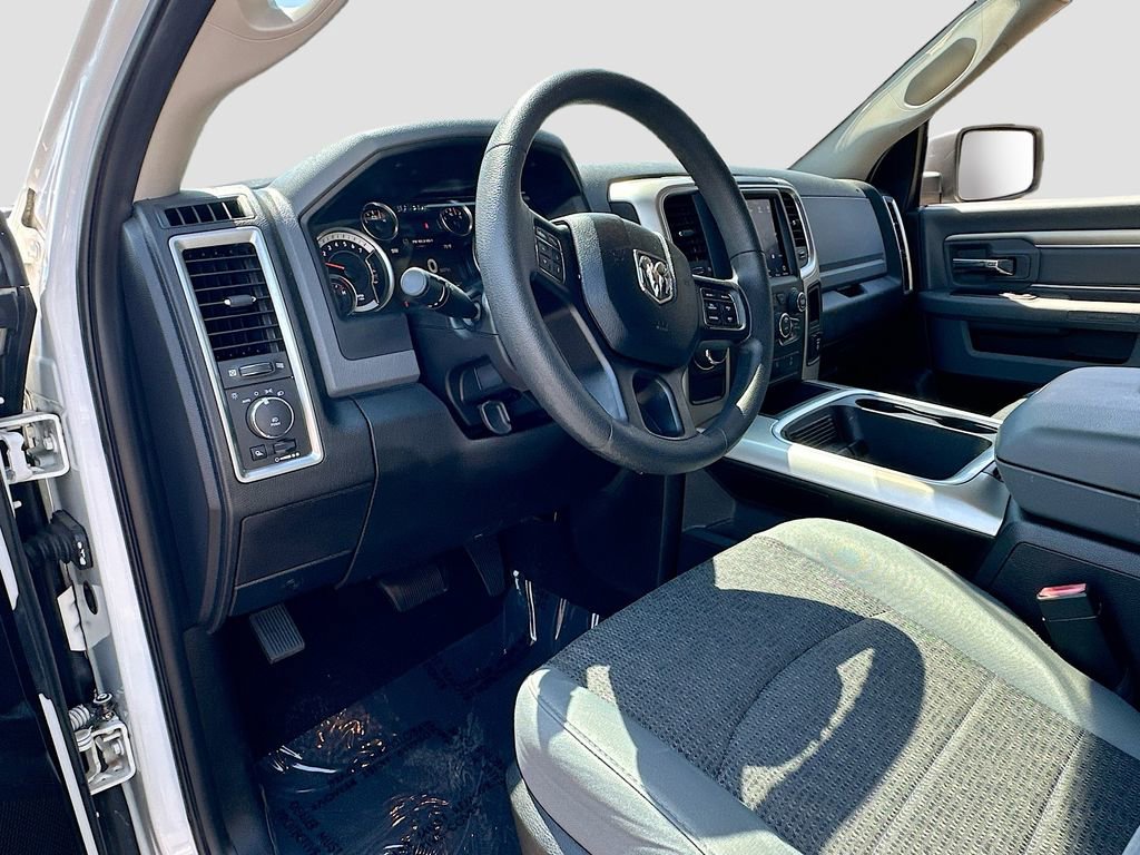 Used 2019 RAM 1500 Classic Warlock w/ Electronics Group image 9