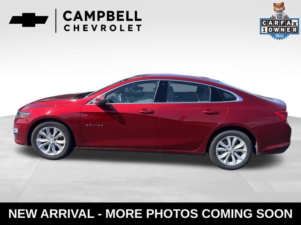 Used 2025 Chevrolet Malibu LT FWD image 2