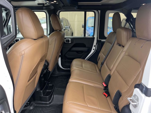 Certified 2020 Jeep Wrangler Unlimited Sahara AWD/4WD image 10