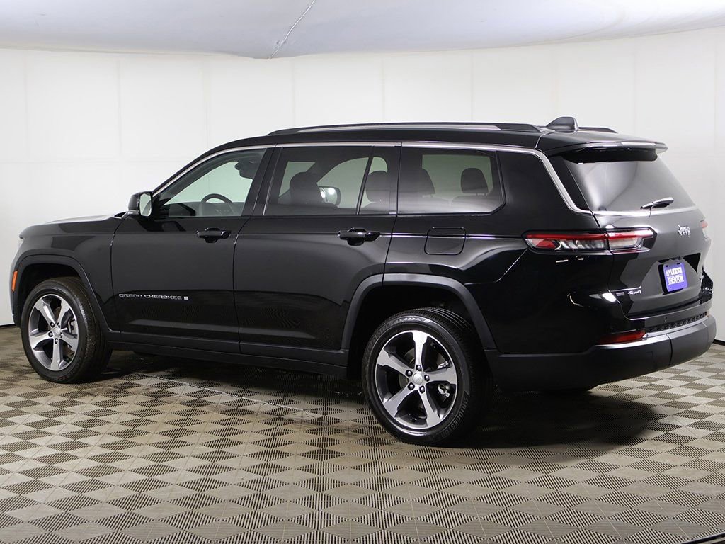 Used 2023 Jeep Grand Cherokee L Limited image 12