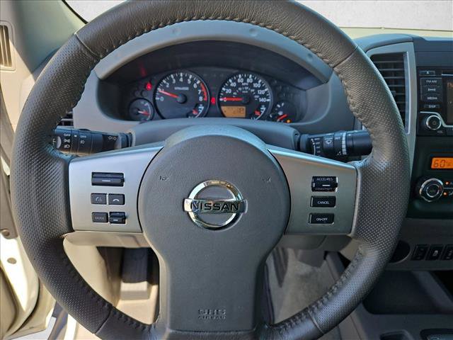 Used 2016 Nissan Frontier SV w/ SV Value Truck Package RWD image 12