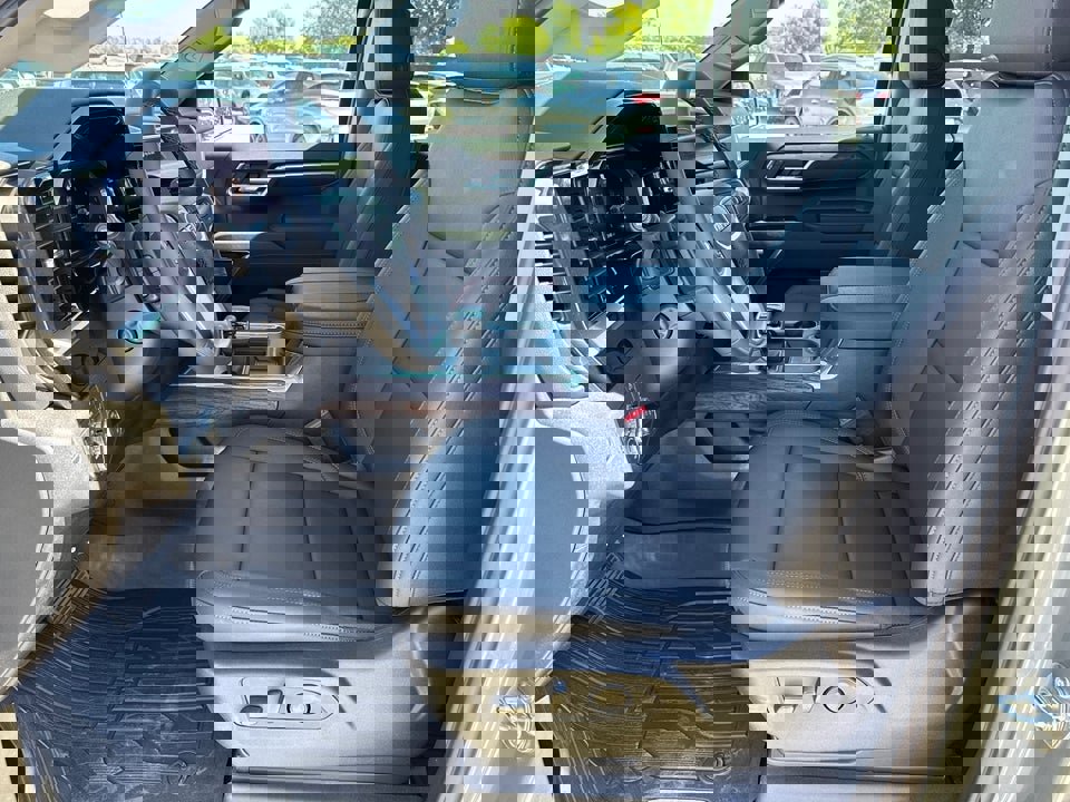 Used 2026 GMC Sierra 1500 SLT w/ SLT Premium Plus Package image 26