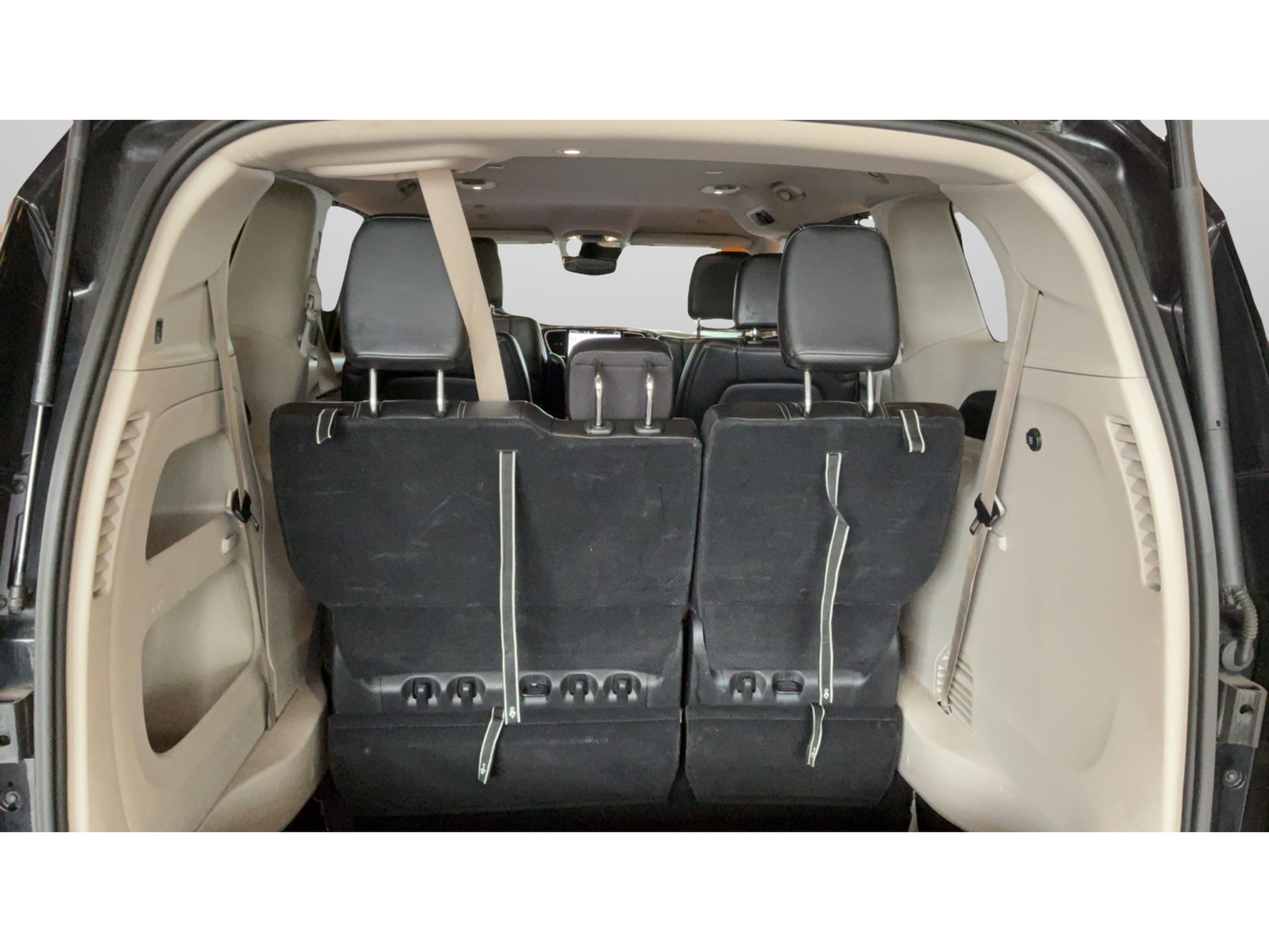 Used 2024 Chrysler Pacifica Touring-L FWD image 34