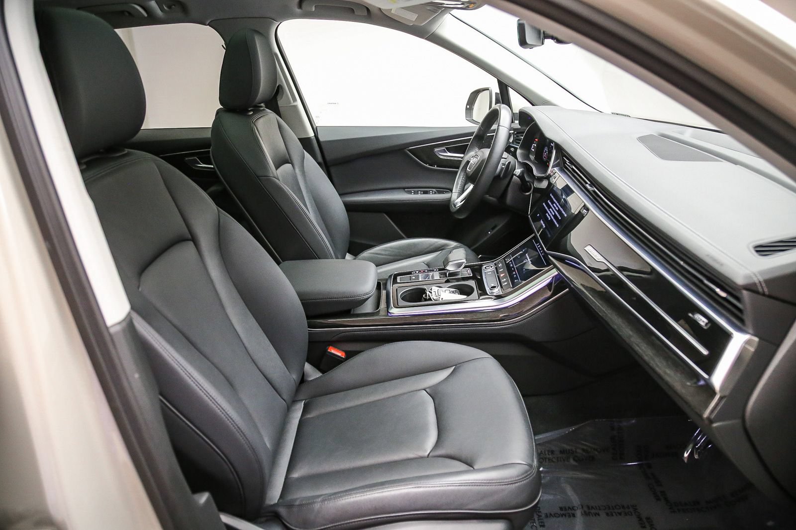 Certified 2023 Audi Q7 2.0T Premium Plus w/ Premium Plus Package AWD/4WD image 17