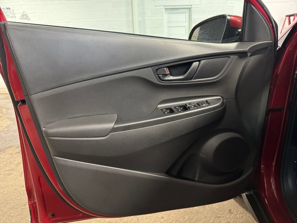 Used 2020 Hyundai Kona SEL AWD/4WD image 20