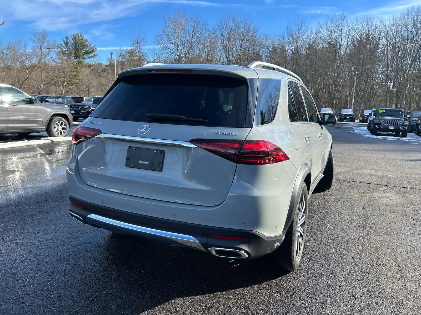 Used 2024 Mercedes-Benz GLE 350 4MATIC image 6